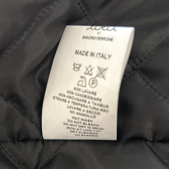 Hooded Jacket - Picture 7 of 7